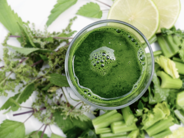 cupping, traditionele Chinese geneeskunde, bloedcirculatie, giftige stoffen, gezondheid, welzijn, Barneveld, glas, plastic, vacuüm, bloedstuwing, onderliggende weefsels, wetenschappelijke voordelen, collageen, verstevigen, oud vet, verklevingen, cellulitis, strakkere huid, zwangerschap, keizersnede, zwelling, striae, detoxen, lichaam, dieet, supplementen, sauna's, koude douches, ontstekingen, gezondheidsproblemen, artritis, eczeem, risico, ziekten, diabetes, hart- en vaatziekten, bloedsuikerspiegel, bloeddruk, gewicht, honger, stofwisseling, wetenschappelijk bewezen technieken, verbetering, bronnen, systematische review, gerandomiseerde klinische onderzoeken, effecten van detoxificatie.